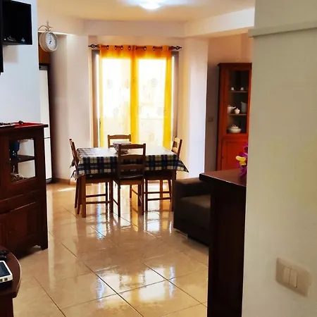Edificio Patricia 2 Tenerife Sud San Isidro De Abona Santa Cruz דירה *