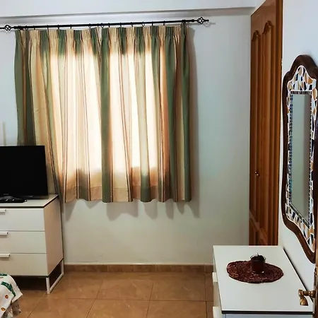 Edificio Patricia 2 Tenerife Sud San Isidro De Abona Santa Cruz * סן איסידרו